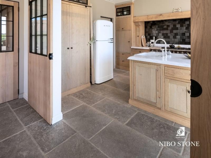 1071001 Chateau de Versailles Gris banen 1