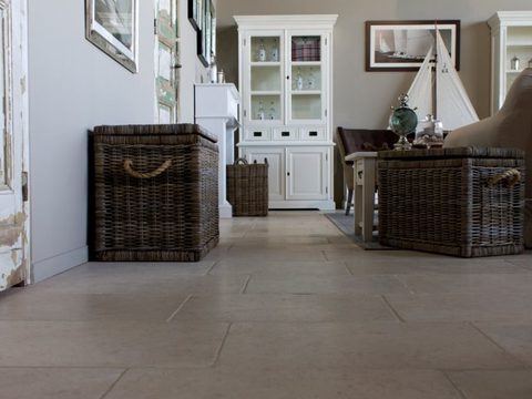 CHAMPAGNE INTERIEUR 4 1000 600 85 c1