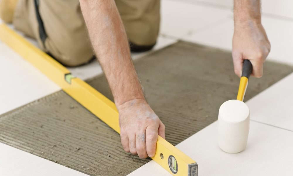 Het leggen van terrastegels Nibo Stone 1500 900