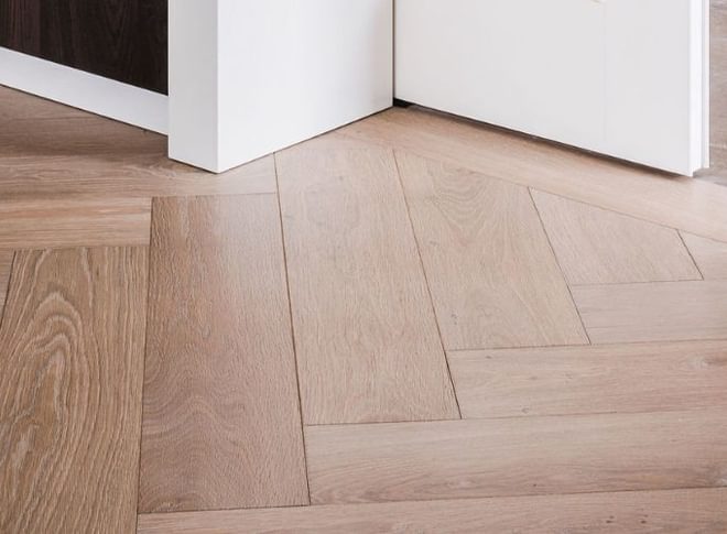 Houten vloer leggen header