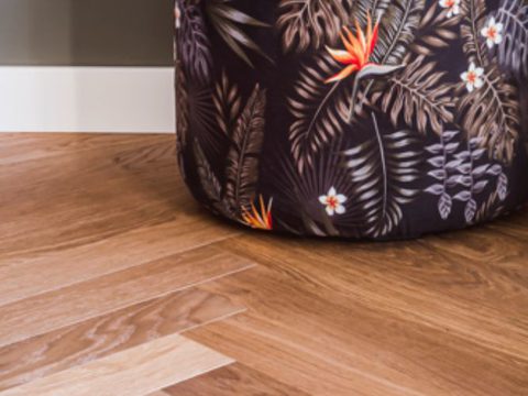 Visgraat vloer header