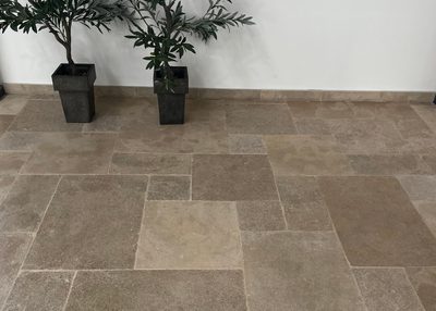 New Provence beige natuursteen tegels Nibo Stone