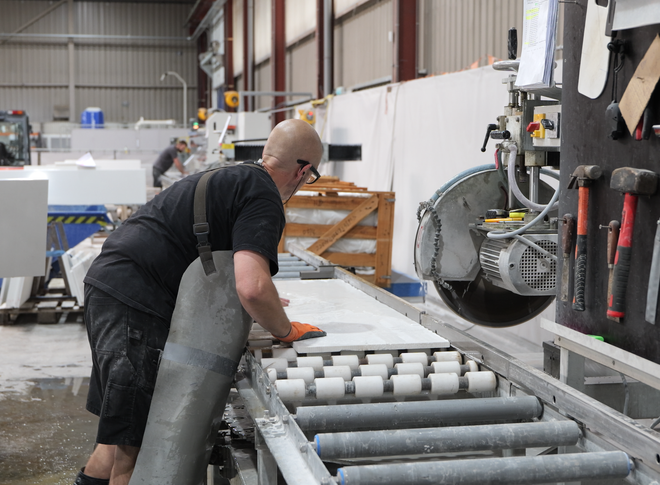 PANA1048 MOV 19 08 55 43 Still001